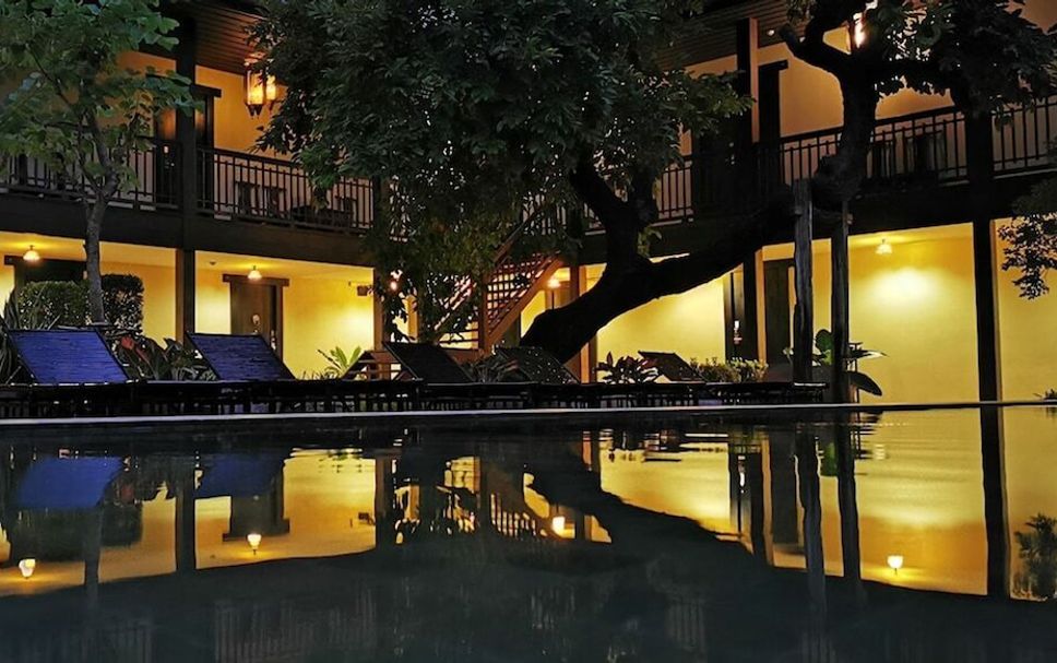 สระว่ายน้ำ รูปภาพ