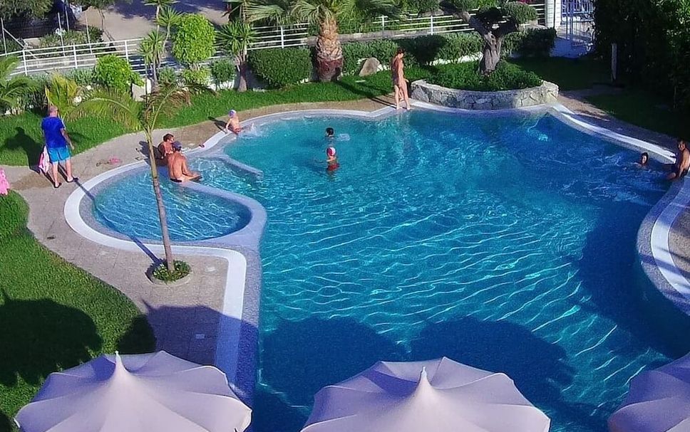 สระว่ายน้ำ รูปภาพ