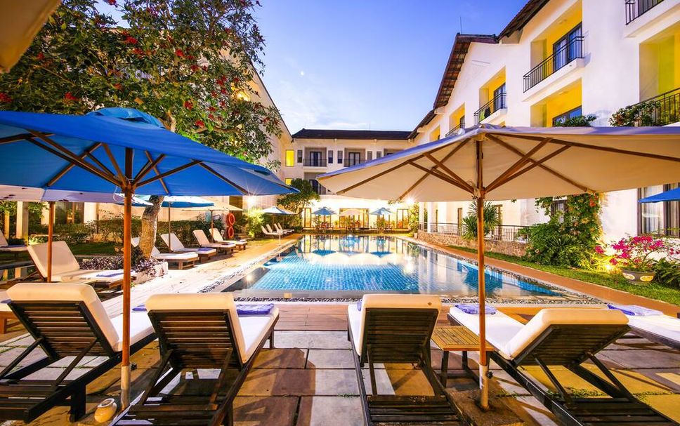 สระว่ายน้ำ รูปภาพ