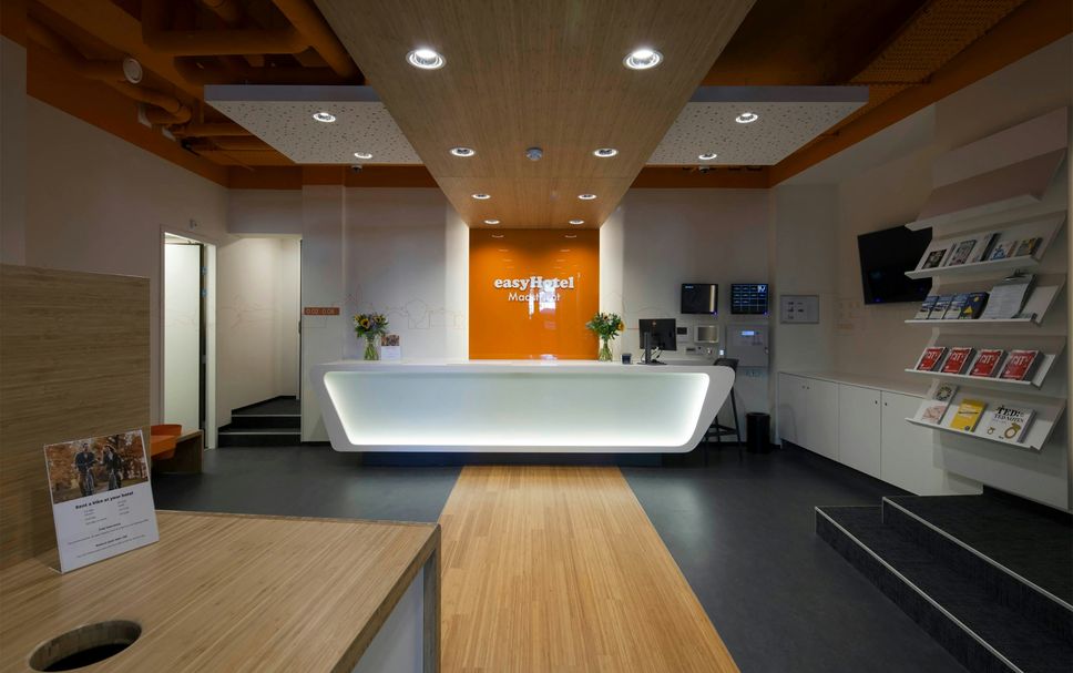 แผนกต้อนรับส่วนหน้า รูปภาพ