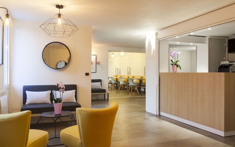 แผนกต้อนรับส่วนหน้า รูปภาพ