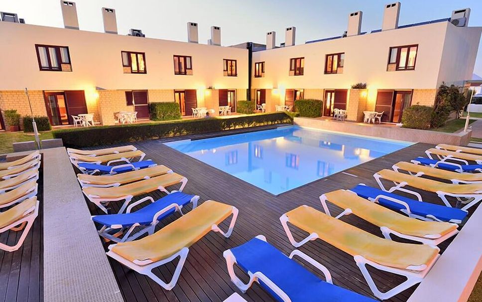 สระว่ายน้ำ รูปภาพ