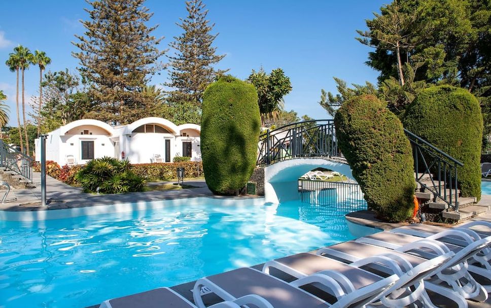 สระว่ายน้ำ รูปภาพ