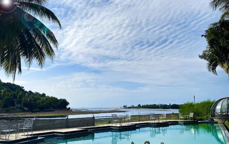 สระว่ายน้ำ รูปภาพ