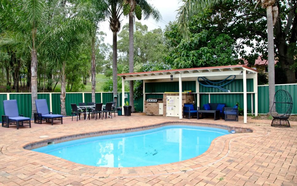 สระว่ายน้ำ รูปภาพ