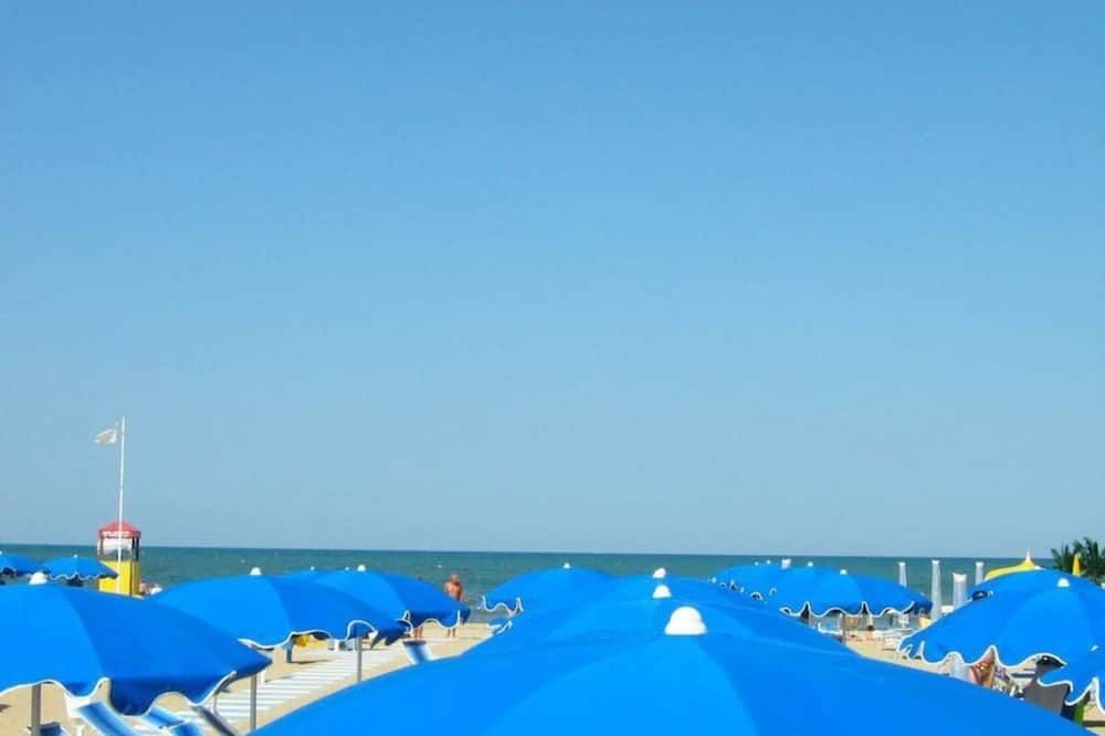 ชายหาด