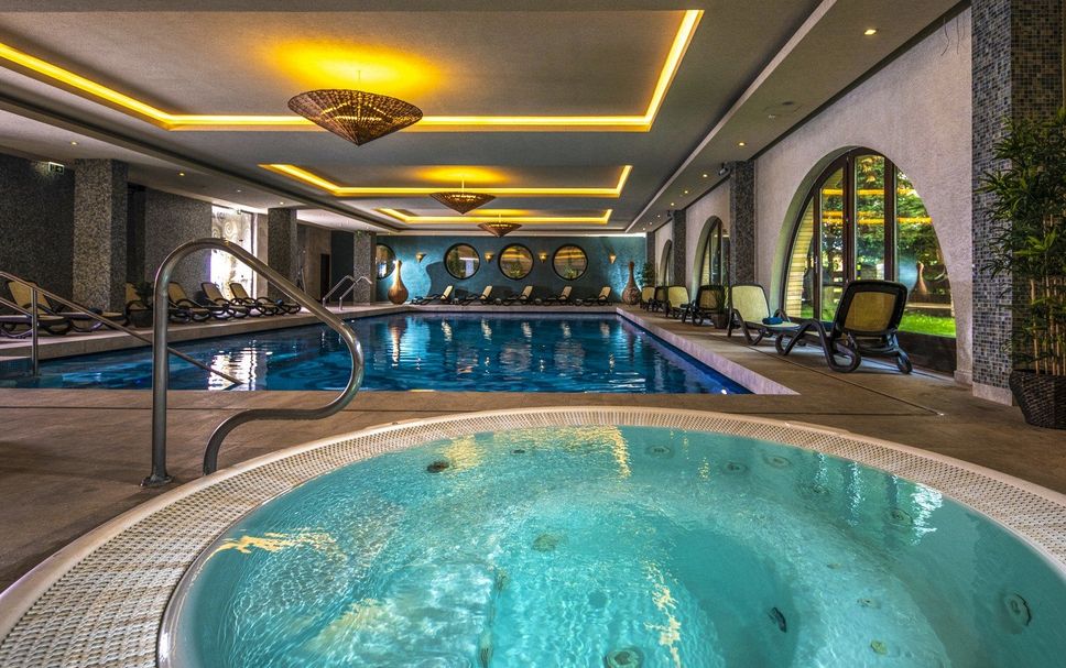 สระว่ายน้ำ รูปภาพ