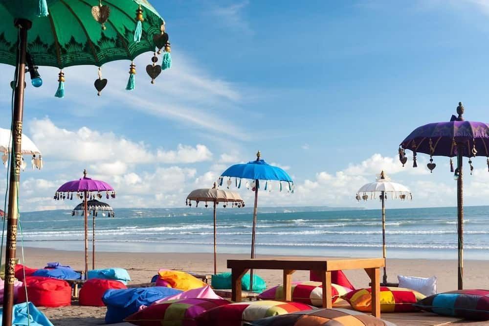 ชายหาด