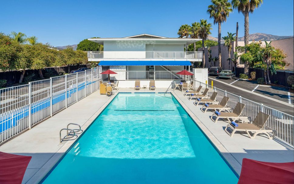 สระว่ายน้ำ รูปภาพ