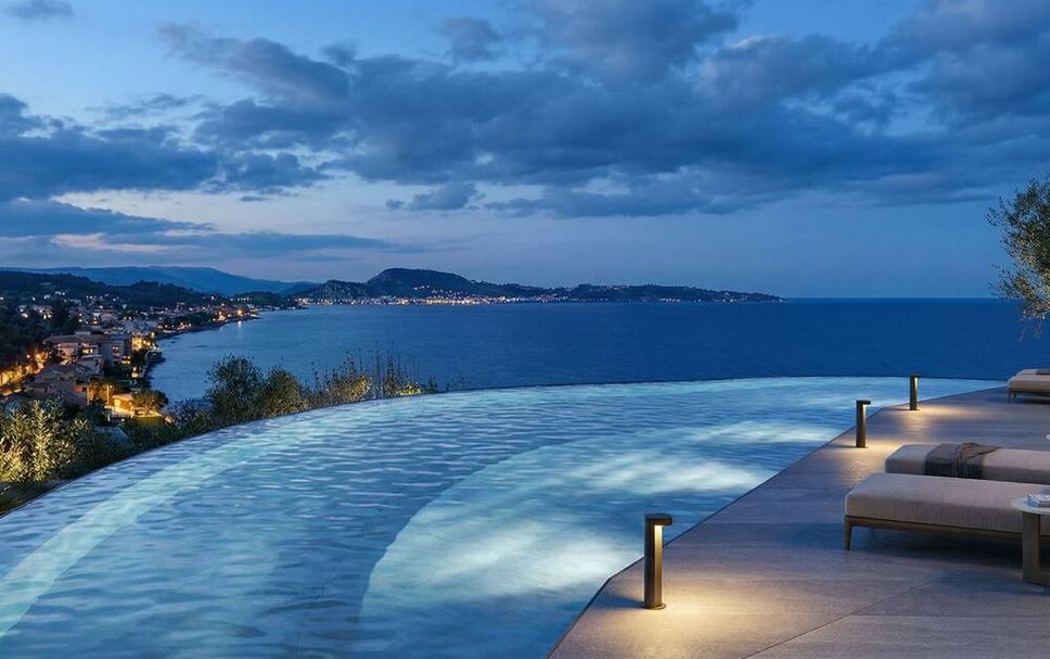 สระว่ายน้ำ รูปภาพ