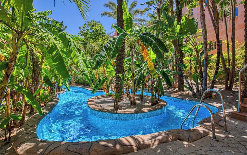 สระว่ายน้ำ รูปภาพ