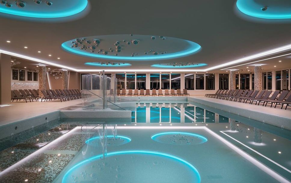 สระว่ายน้ำ รูปภาพ