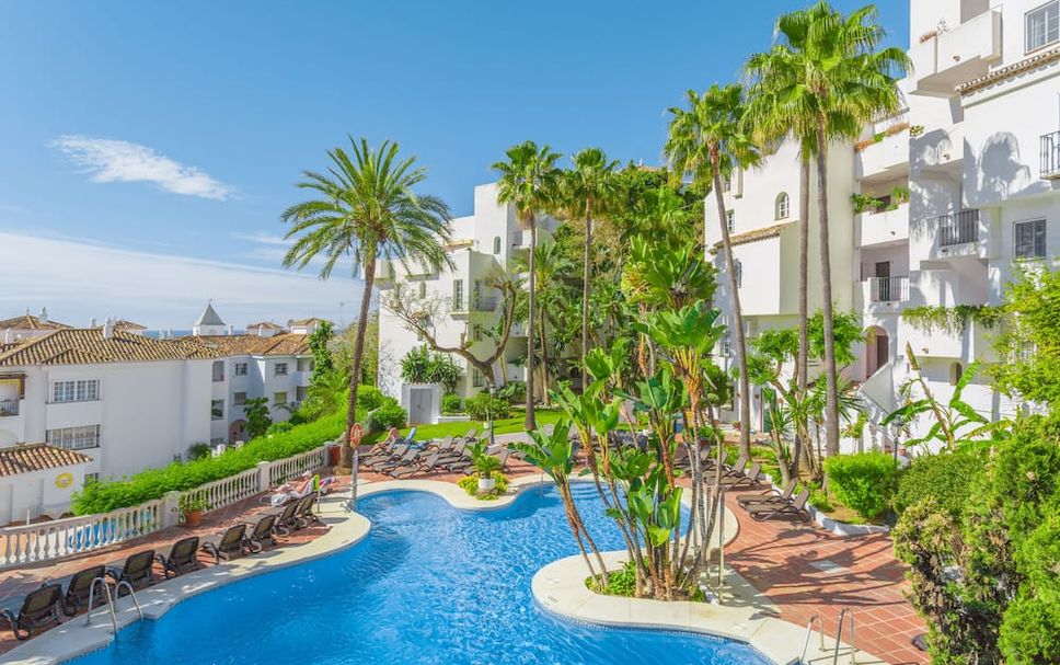 สระว่ายน้ำ รูปภาพ