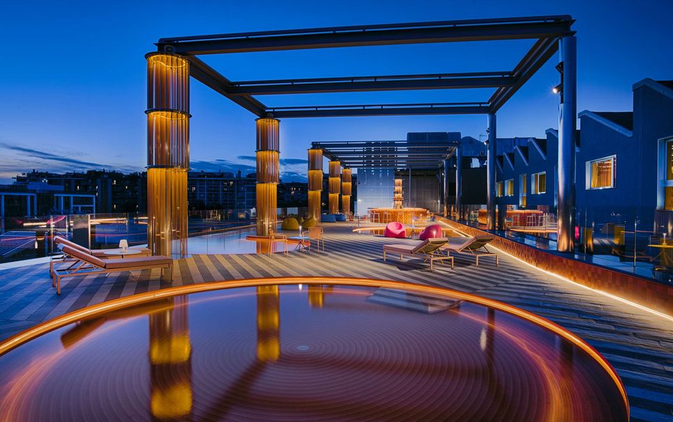 สระว่ายน้ำ รูปภาพ