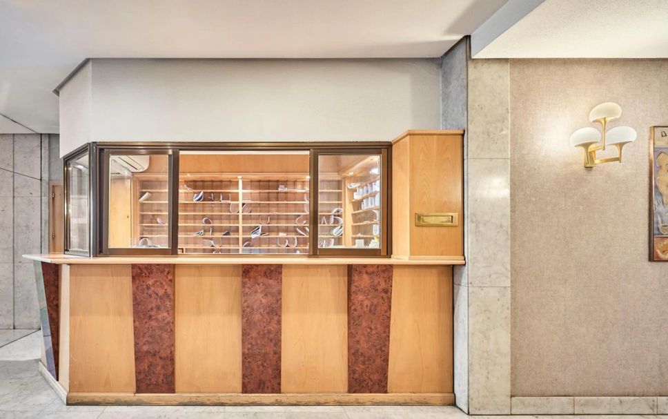 แผนกต้อนรับส่วนหน้า รูปภาพ