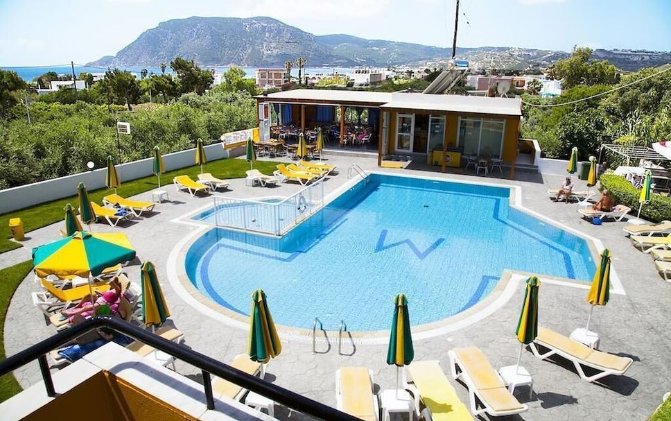 สระว่ายน้ำ รูปภาพ