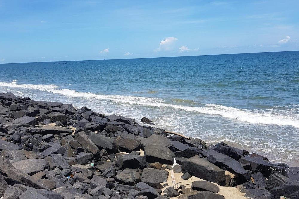 ชายหาด
