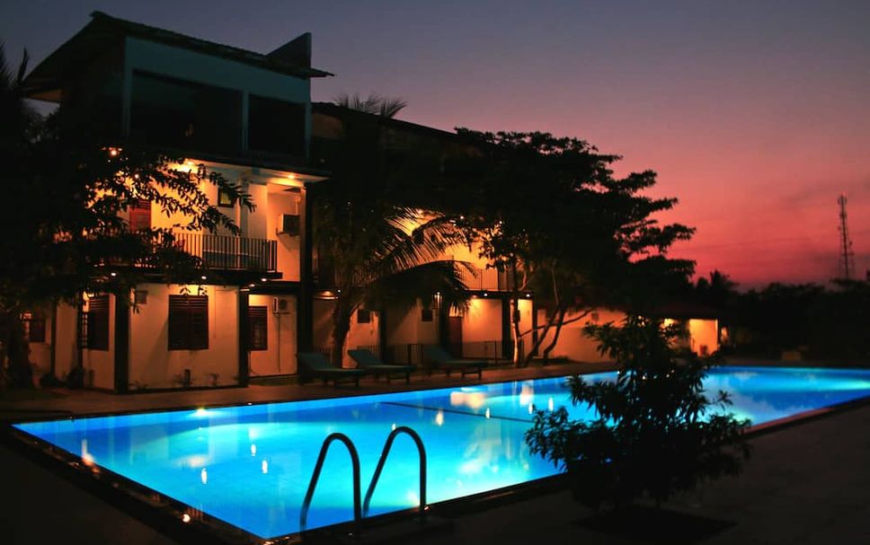 สระว่ายน้ำ รูปภาพ