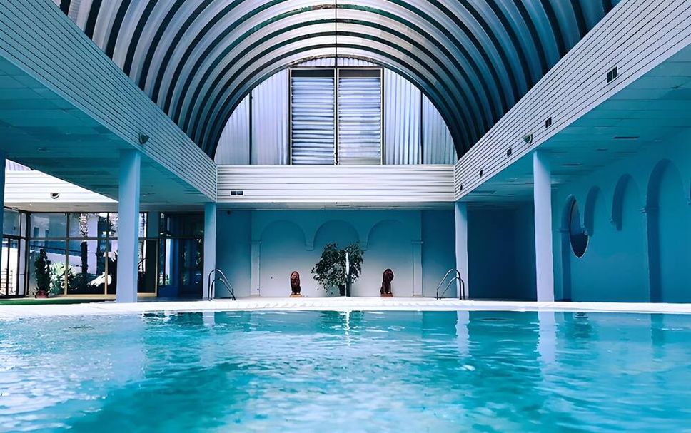 สระว่ายน้ำ รูปภาพ