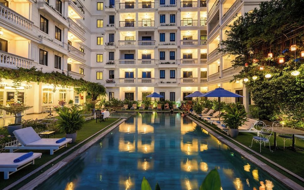 สระว่ายน้ำ รูปภาพ