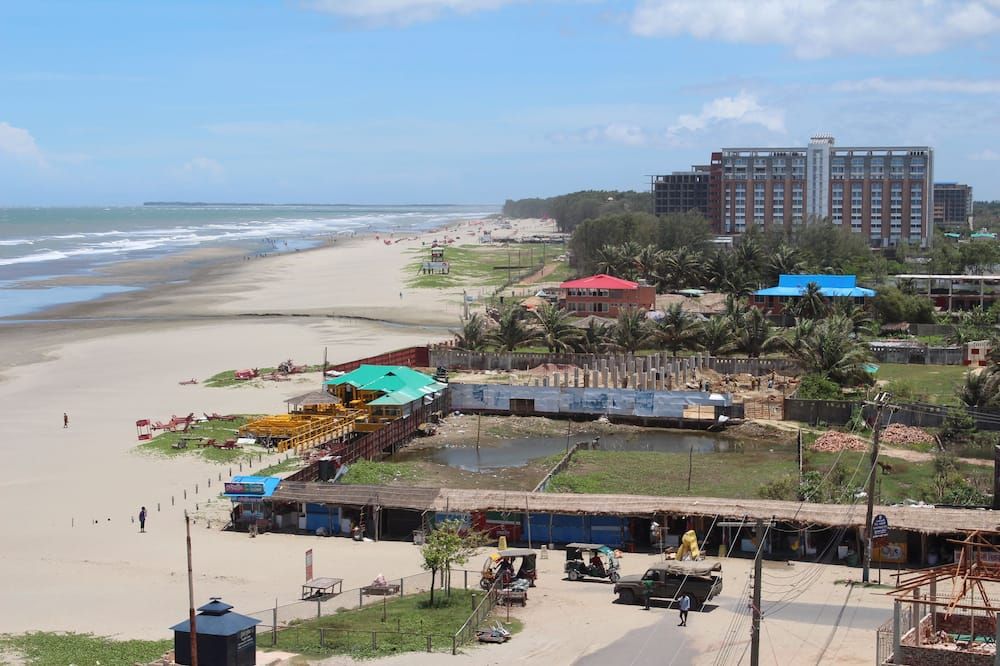 ชายหาด