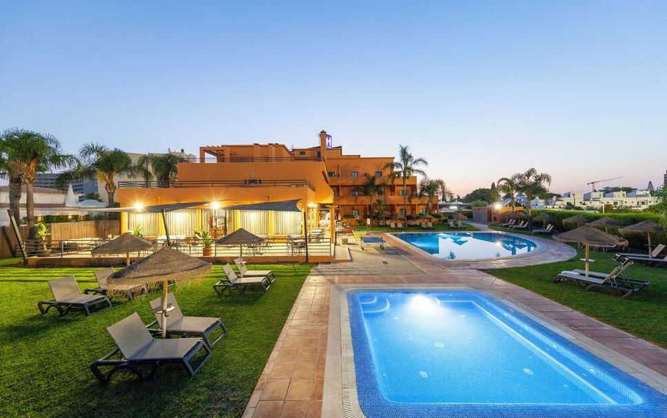 สระว่ายน้ำ รูปภาพ