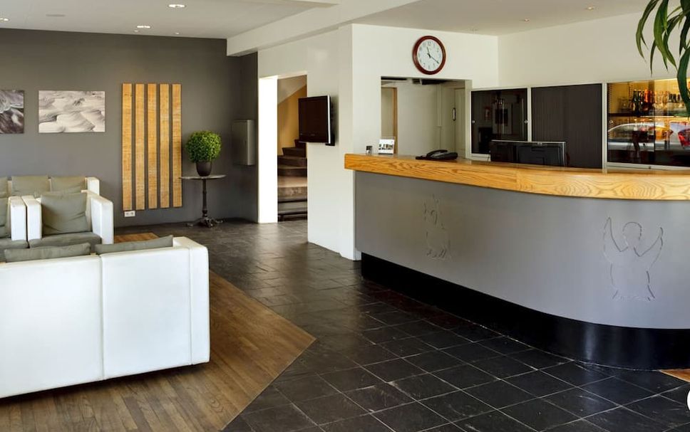 แผนกต้อนรับส่วนหน้า รูปภาพ