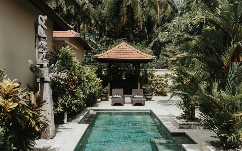 สระว่ายน้ำ รูปภาพ