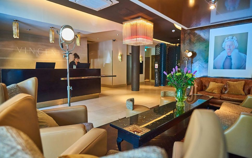 แผนกต้อนรับส่วนหน้า รูปภาพ