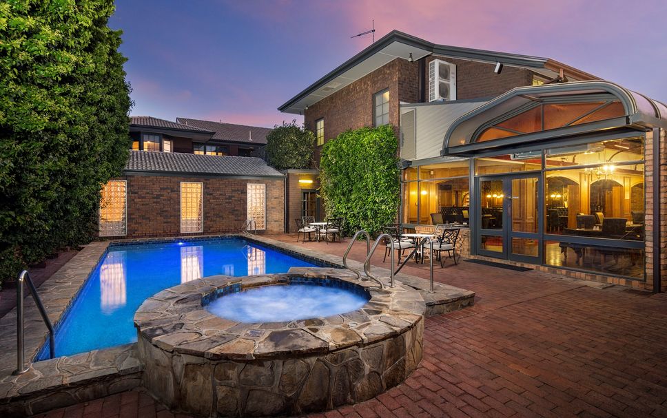 สระว่ายน้ำ รูปภาพ