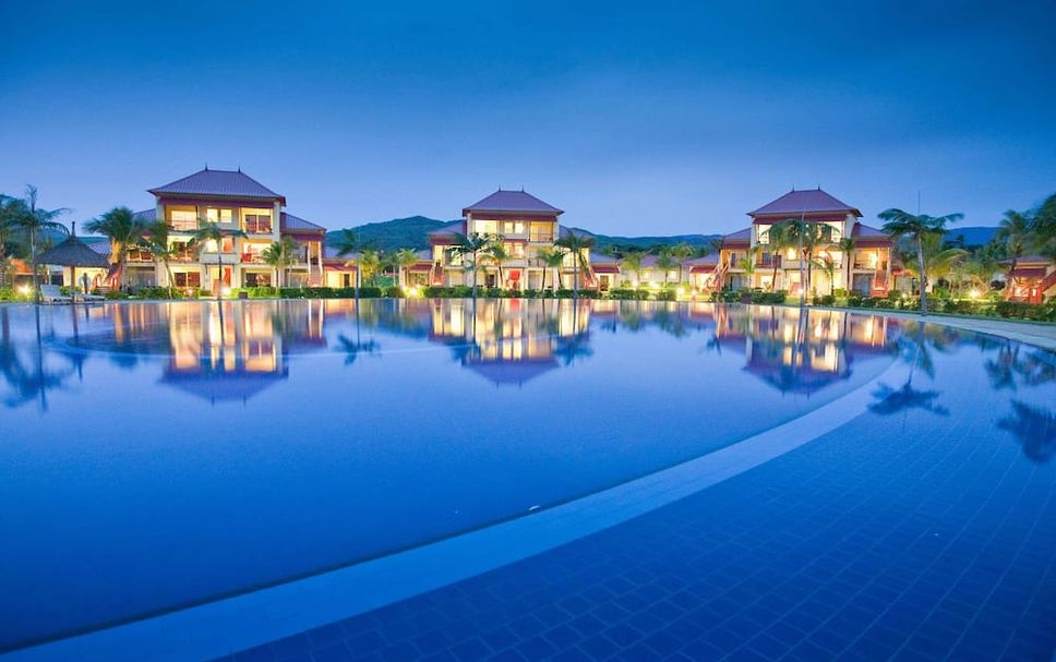 สระว่ายน้ำ รูปภาพ