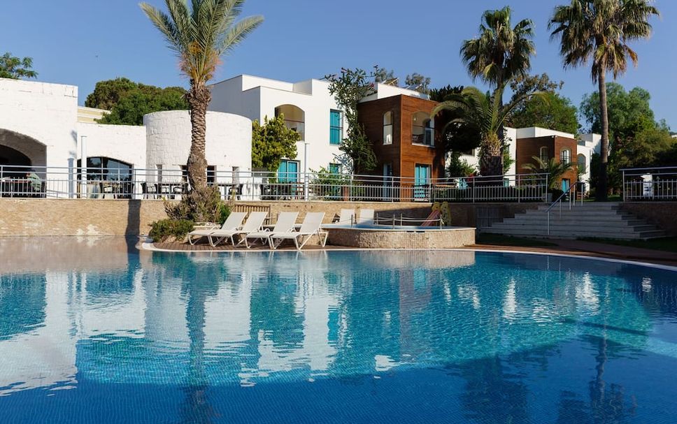 สระว่ายน้ำ รูปภาพ