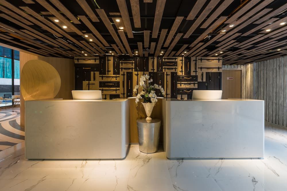 แผนกต้อนรับส่วนหน้า