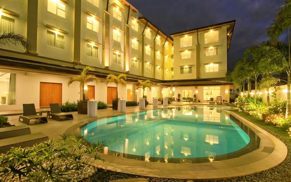 สระว่ายน้ำ รูปภาพ