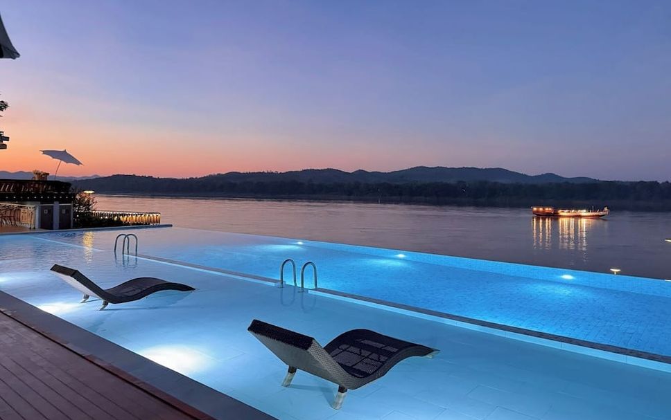 สระว่ายน้ำ รูปภาพ