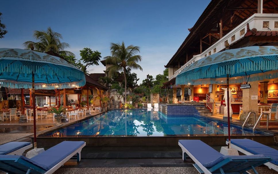 สระว่ายน้ำ รูปภาพ