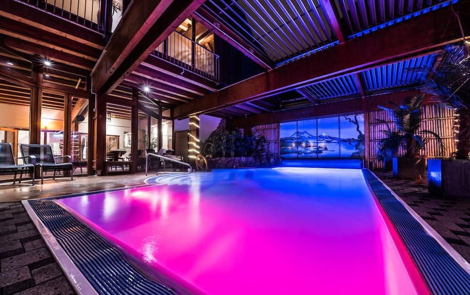 สระว่ายน้ำ รูปภาพ