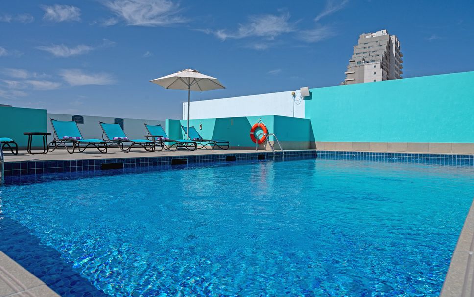 สระว่ายน้ำ รูปภาพ