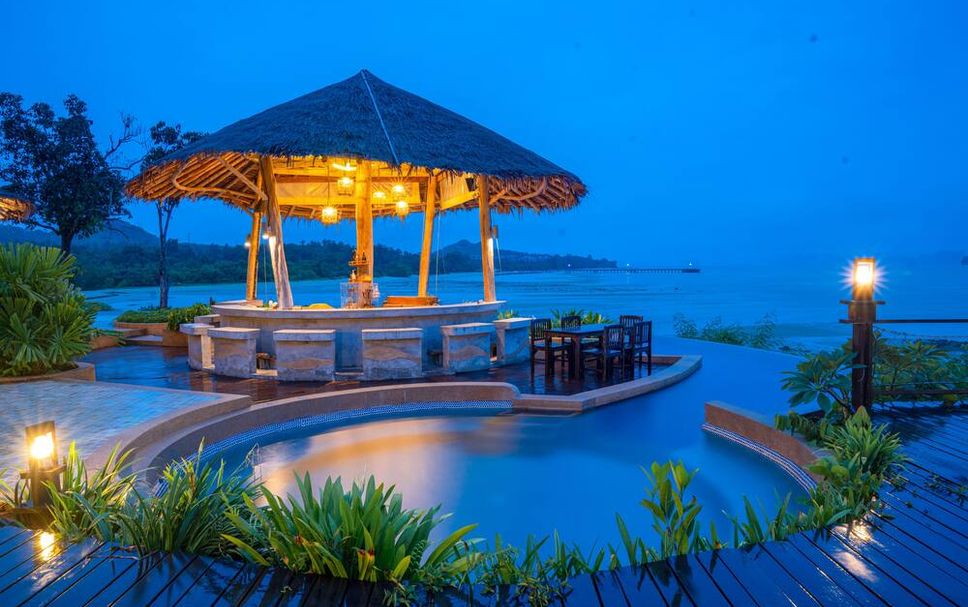 สระว่ายน้ำ รูปภาพ