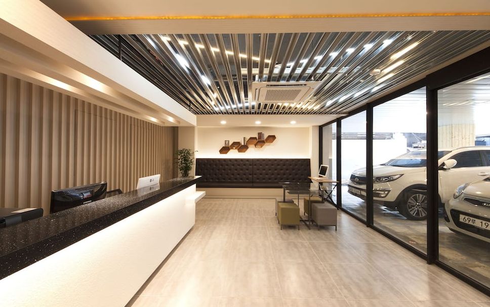 แผนกต้อนรับส่วนหน้า รูปภาพ