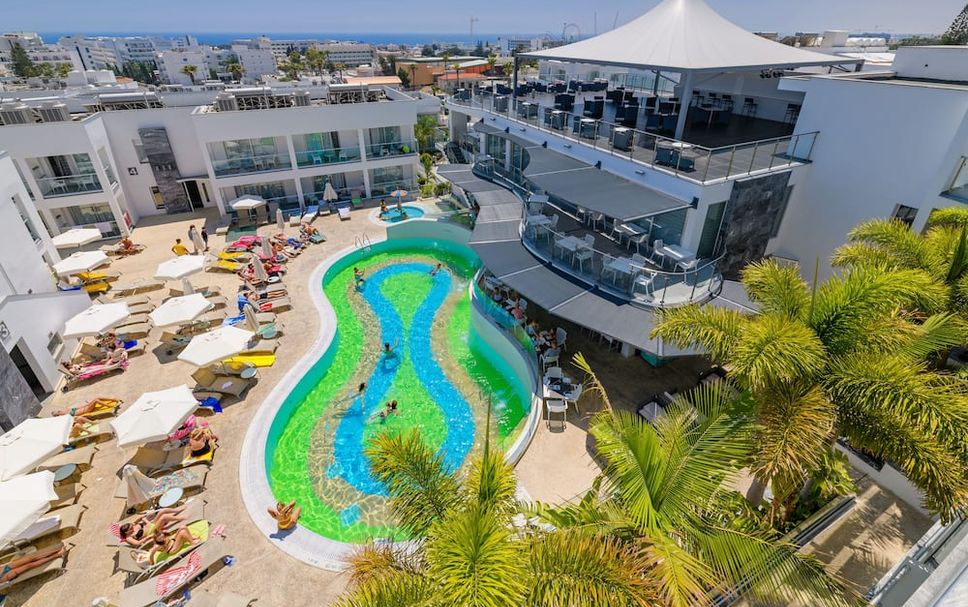 สระว่ายน้ำ รูปภาพ