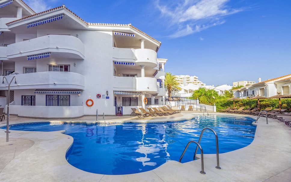 สระว่ายน้ำ รูปภาพ