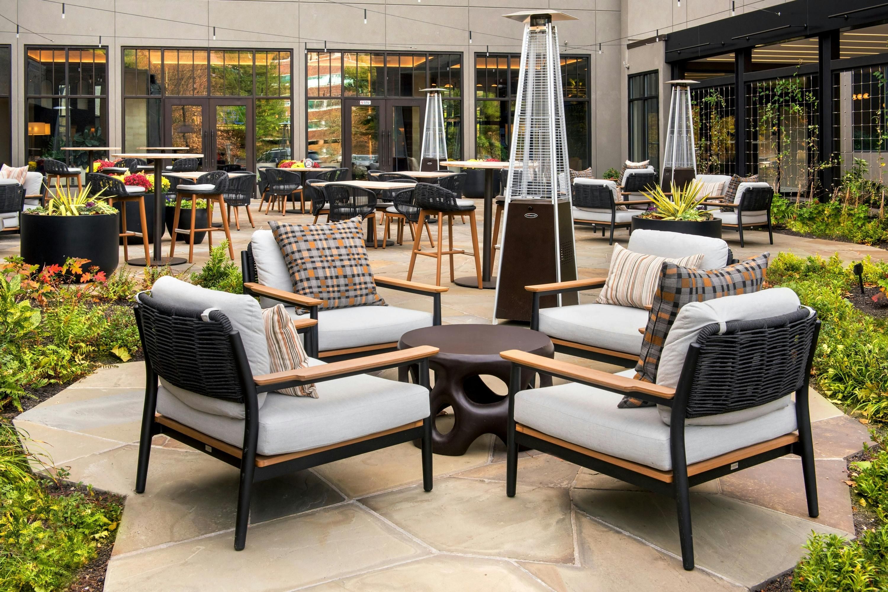 ลาน