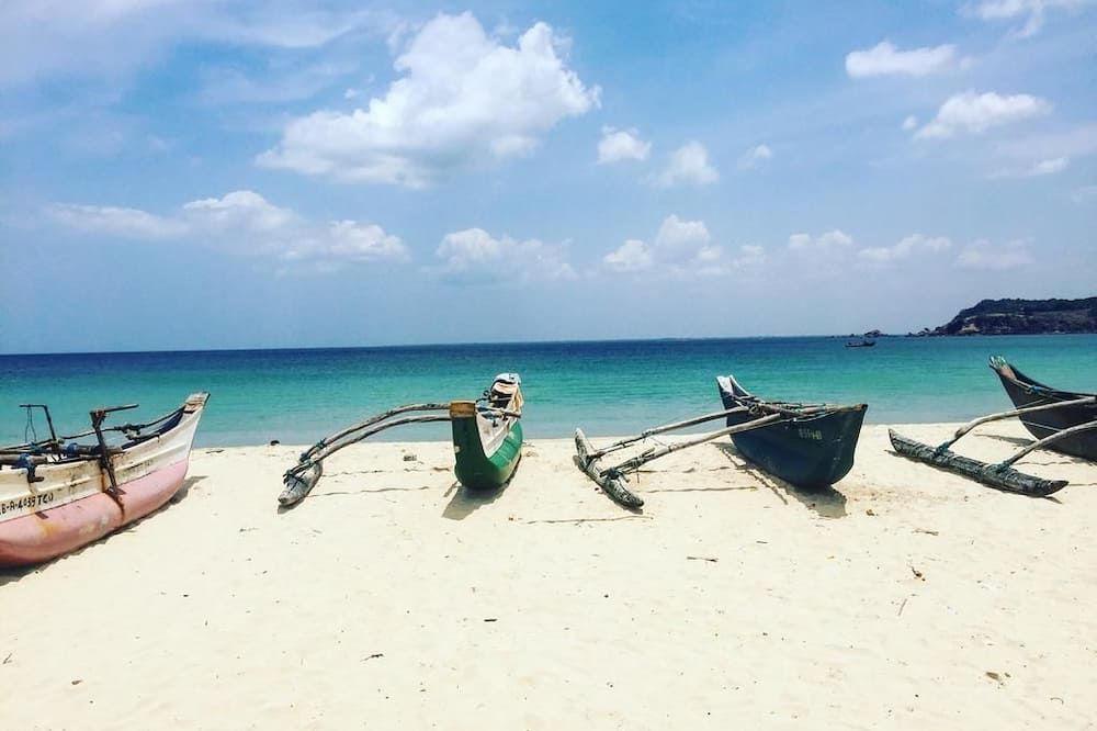 ชายหาด