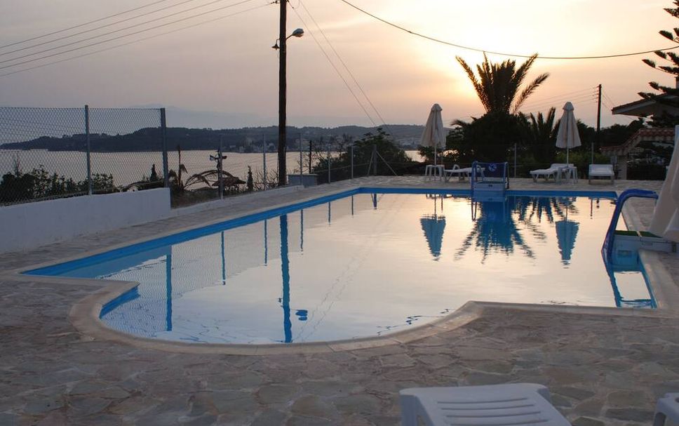 สระว่ายน้ำ รูปภาพ