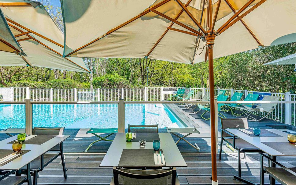 สระว่ายน้ำ รูปภาพ