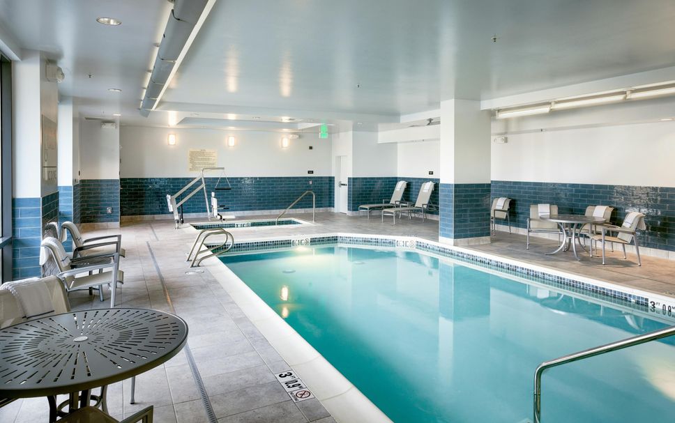 สระว่ายน้ำ รูปภาพ