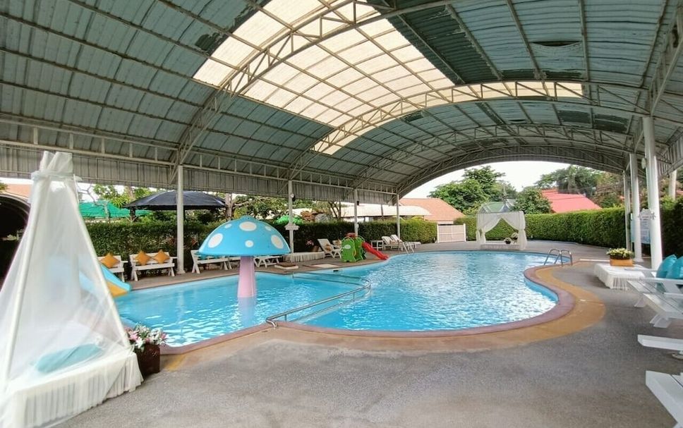 สระว่ายน้ำ รูปภาพ