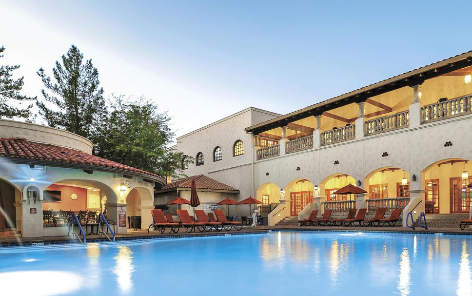 สระว่ายน้ำ รูปภาพ