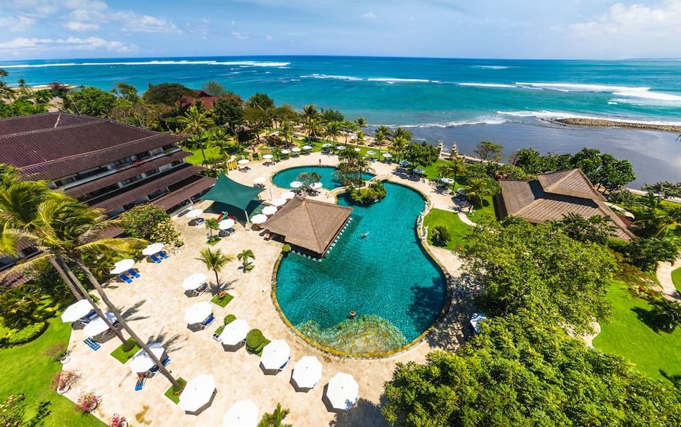 สระว่ายน้ำ รูปภาพ